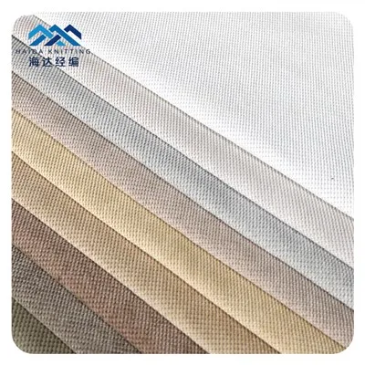 Linnett ser polstret stoffet